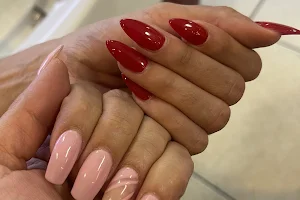 Amazing Nails & Spa image