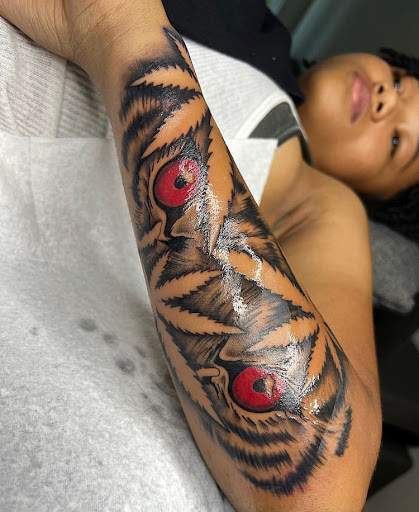 Explore alabama football tattoo ideas, creative tattoo ideas in Dallas, available at 1044 Piercing Studio