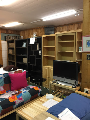 Furniture Store «Affordable Portables», reviews and photos, 924 Davis St, Evanston, IL 60201, USA