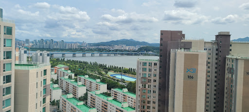 Hangang Xii Apartment