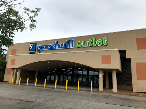 Thrift Store «Goodwill Outlet Center Bridgeton», reviews and photos