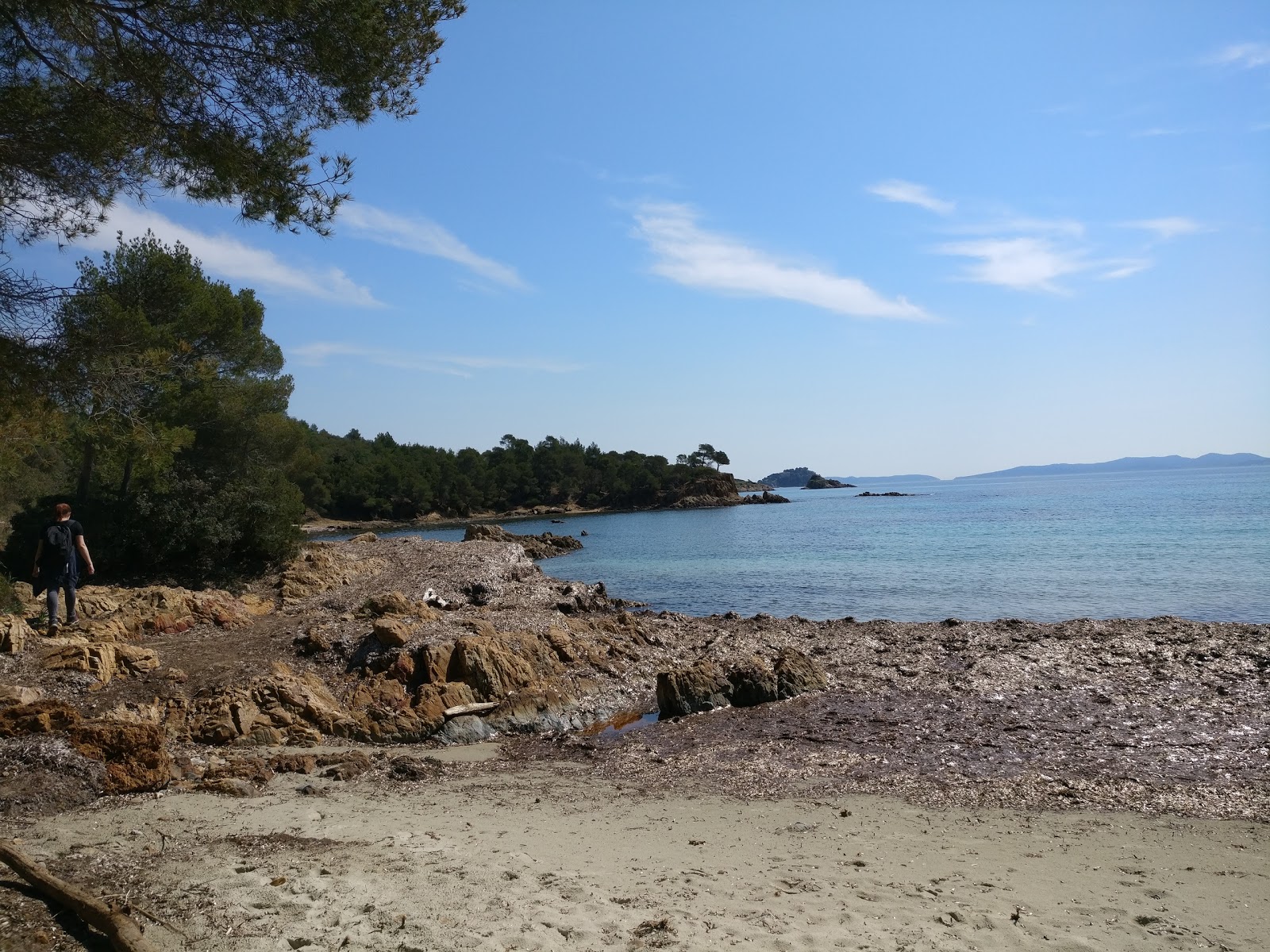 Fotografie cu Cap Leoube beach cu minuscule multi -golfuri