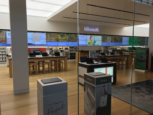 Computer Store «Microsoft Store», reviews and photos, 1 Garden State Plaza Blvd #2303, Paramus, NJ 07652, USA