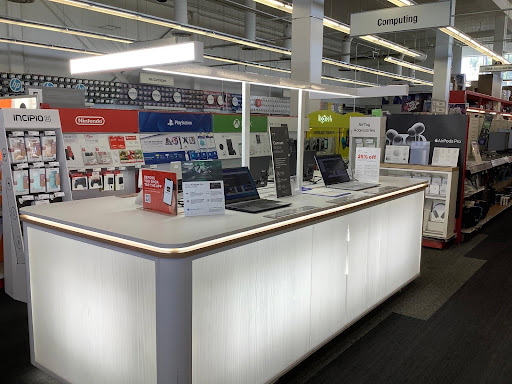 Staples image