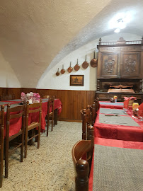 Atmosphère du Restaurant Trois Fourchettes à Cervione - n°10