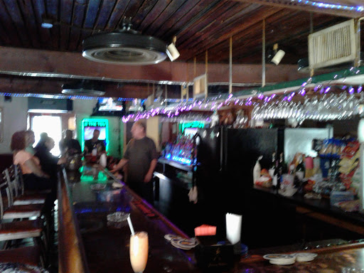 Beer Store «Amelia Liquors Inc», reviews and photos, 225 N Amelia Ave, DeLand, FL 32724, USA