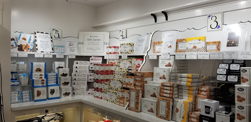 Shopping Mall «Del Monte Shopping Center», reviews and photos, 1410 Del Monte Center, Monterey, CA 93940, USA