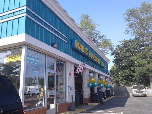 Tire Shop «Mavis Discount Tire», reviews and photos, 201 E Main St, East Islip, NY 11730, USA