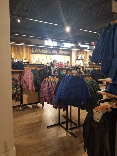 Clothing Store «L.L. Bean», reviews and photos, 25225 Cedar Rd, Lyndhurst, OH 44124, USA