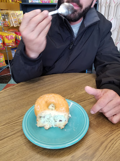 Ice Cream Shop «Simple Ice Cream Sandwiches», reviews and photos, 960 S Virginia St a, Reno, NV 89502, USA