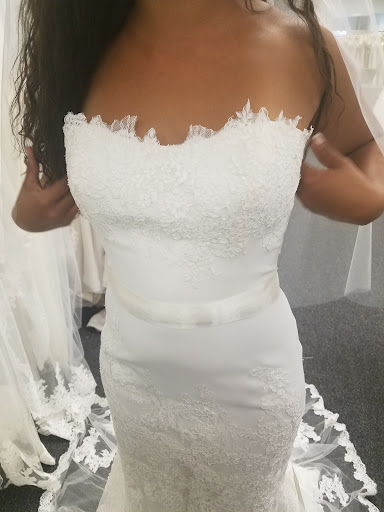 Consignment Shop «The Altar Bridal Consignment», reviews and photos, 9629 W Colfax Ave, Lakewood, CO 80215, USA