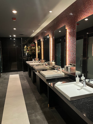 Movie Theater «iPic Theaters», reviews and photos, 2023 Hudson St, Fort Lee, NJ 07024, USA