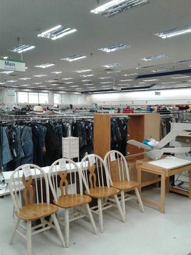 Thrift Store «Goodwill», reviews and photos, 2604 Monroeville Blvd, Monroeville, PA 15146, USA