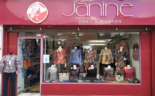 Magasin de vêtements pour femmes Janine Soumoulou