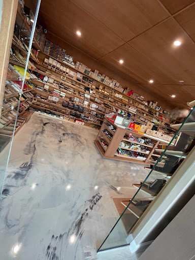 Tobacco Shop «Orange Cigar & More», reviews and photos, 278 Boston Post Rd, Orange, CT 06477, USA