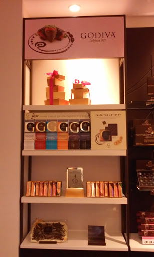 Shopping Mall «Walt Whitman Shops», reviews and photos, 160 Walt Whitman Rd, Huntington Station, NY 11746, USA