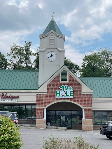 19th Hole Indoor Golf Bar