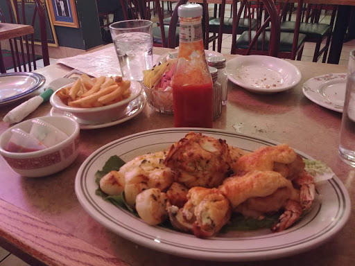 Shopping Mall «Beards Hill Plaza Shopping Center», reviews and photos, 949 Beards Hill Rd, Aberdeen, MD 21001, USA