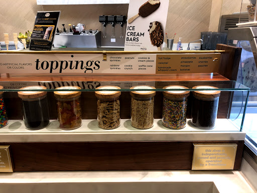 Ice Cream Shop «Häagen-Dazs® Ice Cream Shop», reviews and photos, 3120 M St NW, Washington, DC 20007, USA