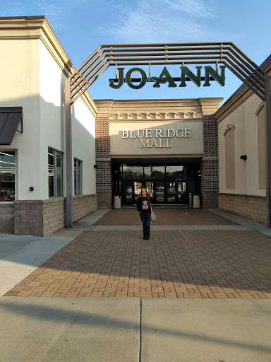 Shopping Mall «Blue Ridge Mall», reviews and photos, 1800 Four Seasons Blvd # 5, Hendersonville, NC 28792, USA