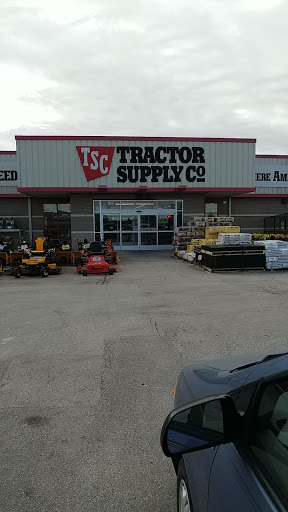 Home Improvement Store «Tractor Supply Co.», reviews and photos, 329 Veterans Memorial Hwy, Council Bluffs, IA 51501, USA