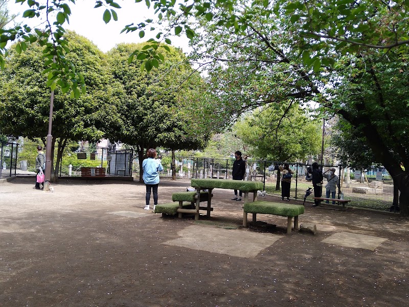 落合公園 犬の広場(ドッグラン)