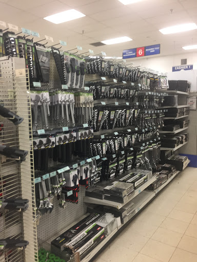 Hardware Store «Harbor Freight Tools», reviews and photos, 3333 W Henrietta Rd #400, Rochester, NY 14623, USA