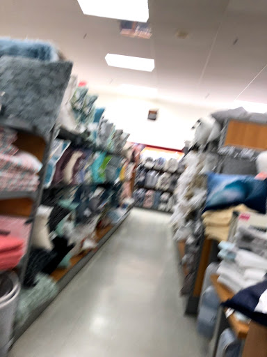 Department Store «T.J. Maxx», reviews and photos, 99 Gateway Dr, Mechanicsburg, PA 17055, USA