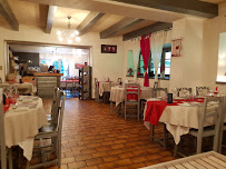 Atmosphère du Restaurant Au Coin Du Bois à Mancenans-Lizerne - n°2