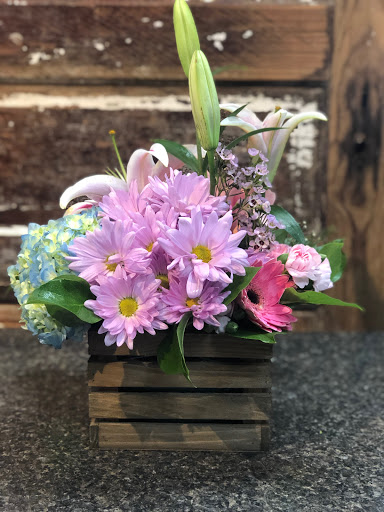 Florist «Stockbridge Florist & Gifts», reviews and photos, 118 N Berry St, Stockbridge, GA 30281, USA