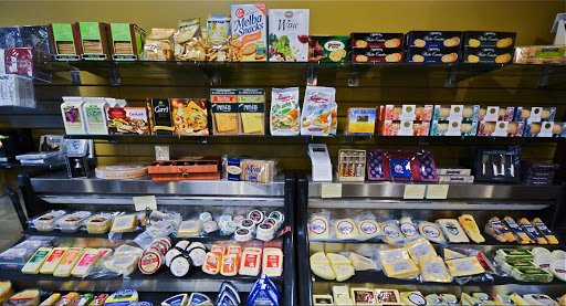 Wine Store «Grapevine Cottage», reviews and photos, 61 S Main St, Zionsville, IN 46077, USA