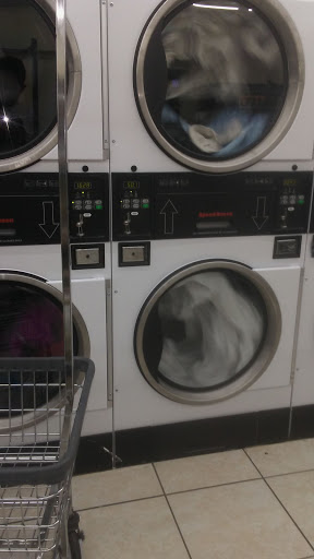 Laundry «Coin Laundry», reviews and photos, 1901 W Vine St, Kissimmee, FL 34741, USA