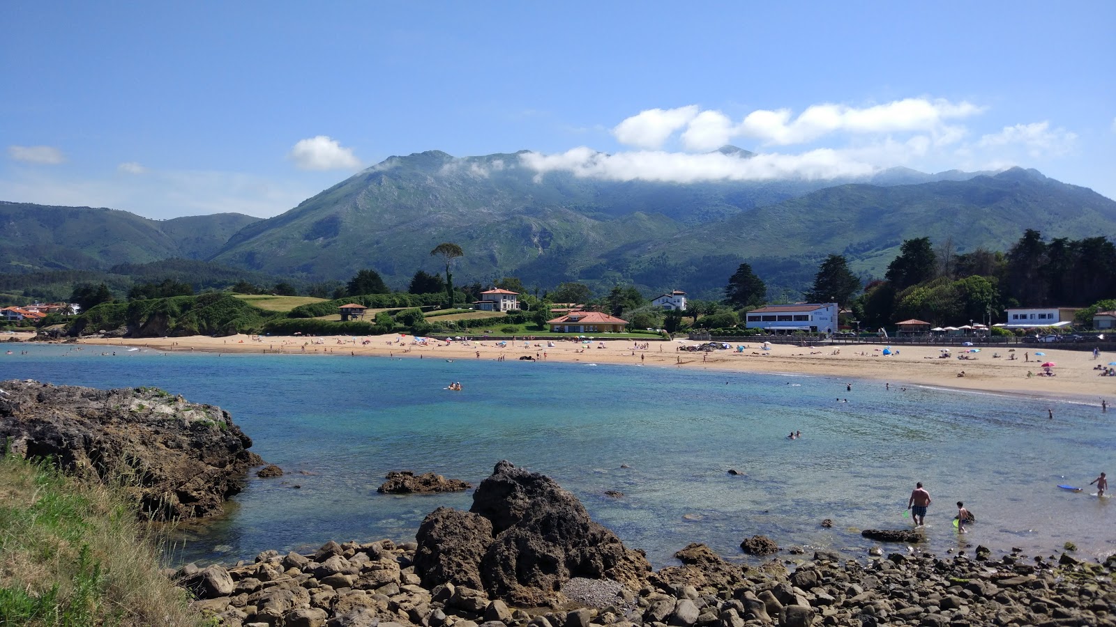 Foto de Playa de la Isla área de comodidades