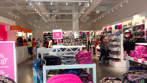 Shopping Mall «Gloucester Premium Outlets», reviews and photos, 100 Premium Outlets Dr, Blackwood, NJ 08012, USA