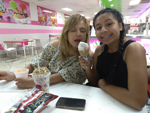 Ice Cream Shop «La Michoacana», reviews and photos, 559 N McLean Blvd, Elgin, IL 60123, USA