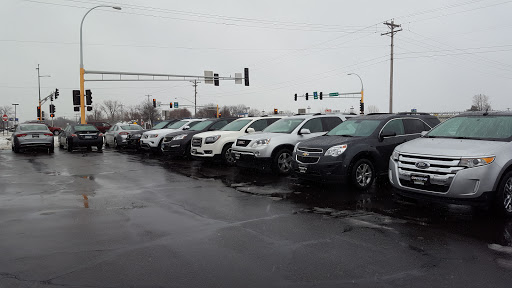 Used Car Dealer «Carmotive Auto Sales», reviews and photos, 7700 Hwy 65 NE, Spring Lake Park, MN 55432, USA