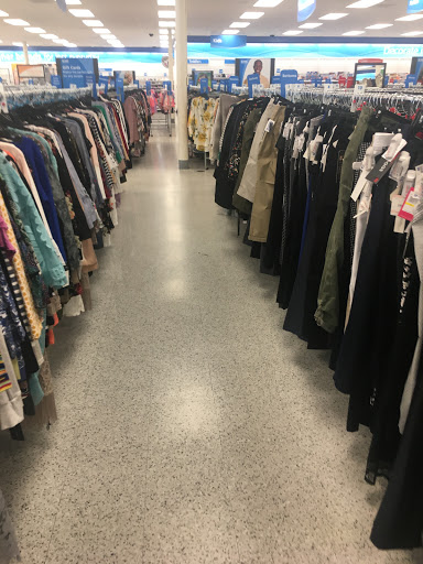 Clothing Store «Ross Dress for Less», reviews and photos, 104 Vintage Way, Novato, CA 94945, USA