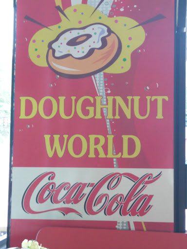 Donut Shop «Doughnut World», reviews and photos, 920 Commonwealth Ave, Bristol, VA 24201, USA