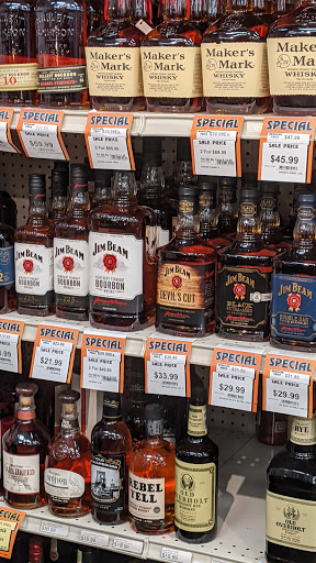 Wine Store «Liquor & Wine Warehouse», reviews and photos, 9925 Horace Harding Expy, Corona, NY 11368, USA