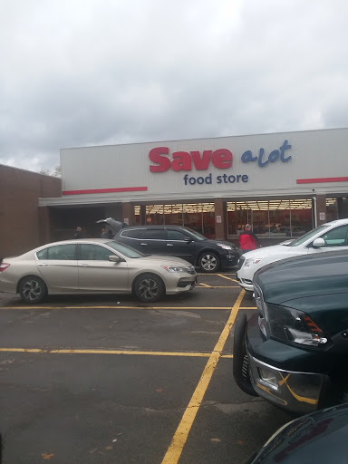 Discount Supermarket «Save-A-Lot», reviews and photos, 9505 Airport Plaza, Dansville, NY 14437, USA