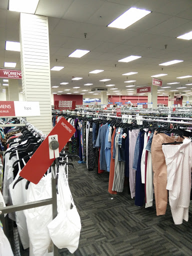 Clothing Store «Burlington Coat Factory», reviews and photos, 4701 N Harlem Ave, Harwood Heights, IL 60706, USA