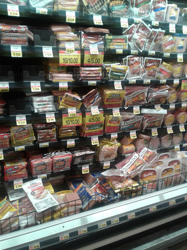 Grocery Store «Food 4 Less», reviews and photos, 4400 Slauson Ave, Maywood, CA 90270, USA