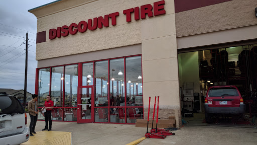 Tire Shop «Discount Tire Store - Spring, TX», reviews and photos, 6510 Farm to Market 2920, Spring, TX 77379, USA
