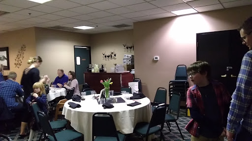 Restaurant «McNary Restaurant & Lounge», reviews and photos, 165 McNary Estates Dr N, Keizer, OR 97303, USA