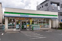 ファミリーマート 皿沼二丁目店