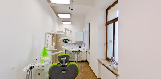 Mediluks Klinika Medycyny Estetycznej i Laseroterapii - Lekarz