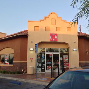 76 Main Street (Krispy Chicken) 92501