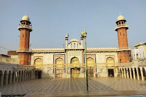 Jame Masjid Faroq e Azam Deoband image