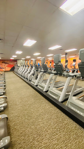 Gym «LA Fitness», reviews and photos, 390 Town Center Pkwy, Slidell, LA 70458, USA