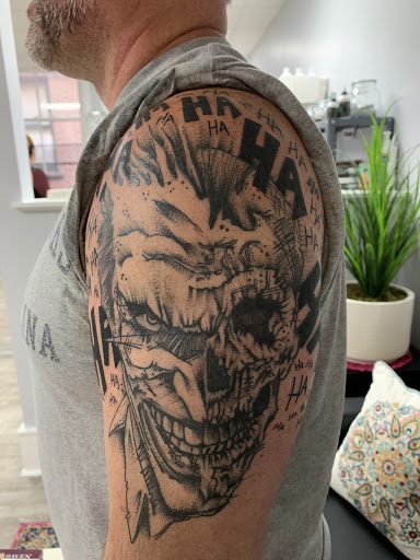 Tattoo Shop «Pink Raven Tattoos», reviews and photos, 219 Broadway #4, Saratoga Springs, NY 12866, USA